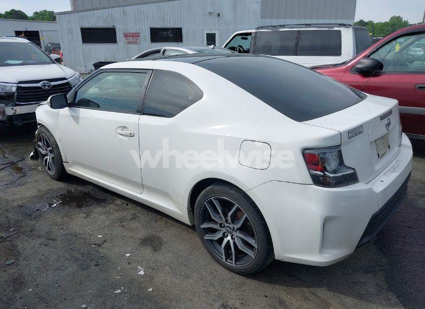 Photo 3 of 2014 Scion Tc N/A (VIN JTKJF5C77E3082073)