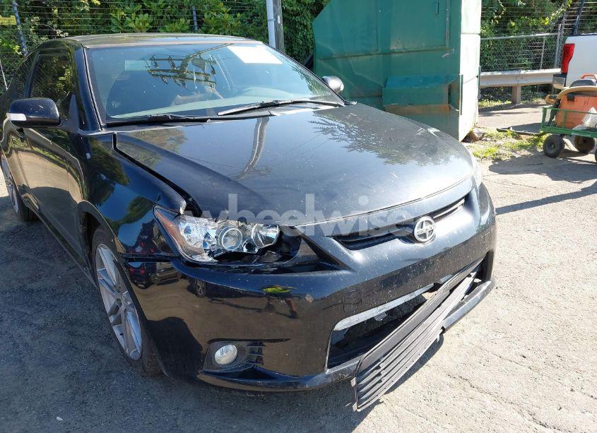 Photo 6 of 2011 Scion Tc N/A (VIN JTKJF5C78B3006728)