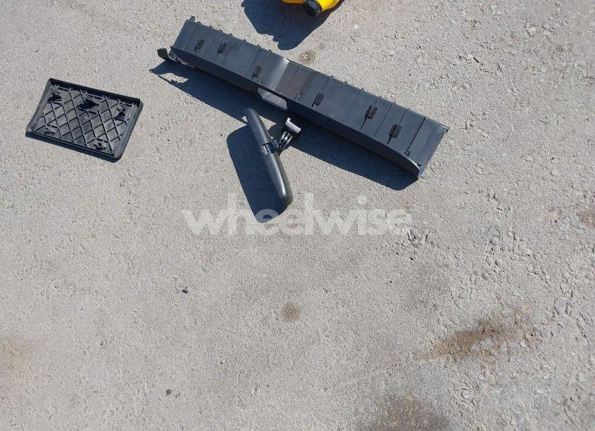 Photo 12 of 2012 Scion Tc N/A (VIN JTKJF5C78C3030206)