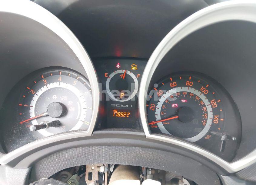 Photo 7 of 2015 Scion Tc N/A (VIN JTKJF5C79F3093318)