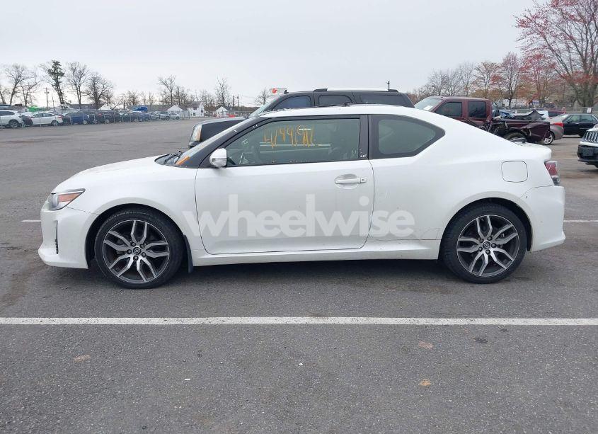 Photo 14 of 2016 Scion Tc N/A (VIN JTKJF5C79GJ018079)