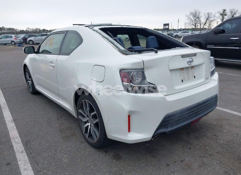 Photo 3 of 2016 Scion Tc N/A (VIN JTKJF5C79GJ018079)