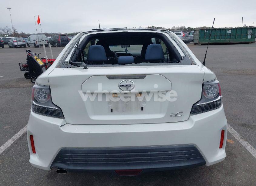 Photo 6 of 2016 Scion Tc N/A (VIN JTKJF5C79GJ018079)