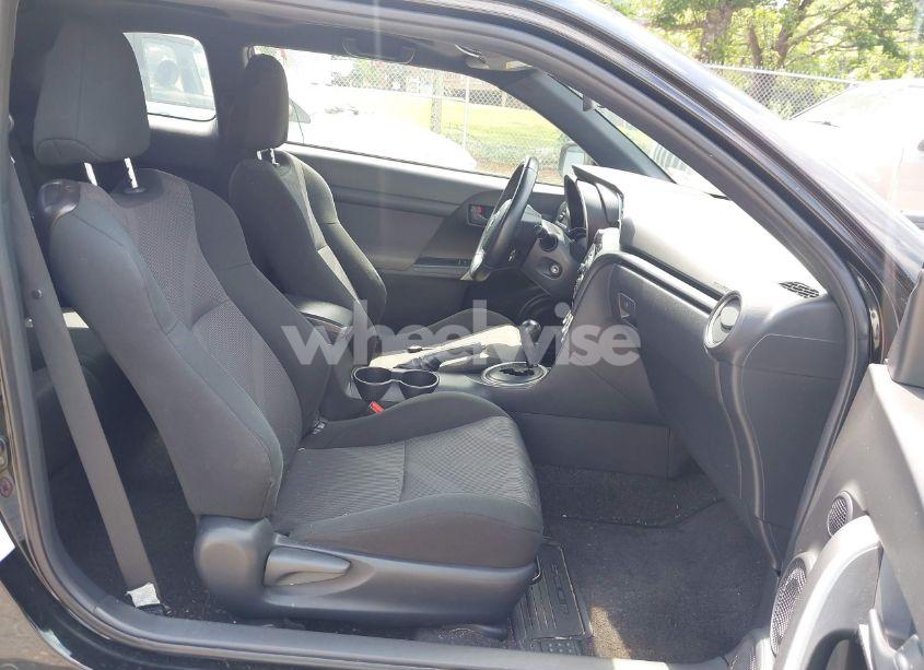 Photo 5 of 2012 Scion Tc N/A (VIN JTKJF5C7XC3038565)
