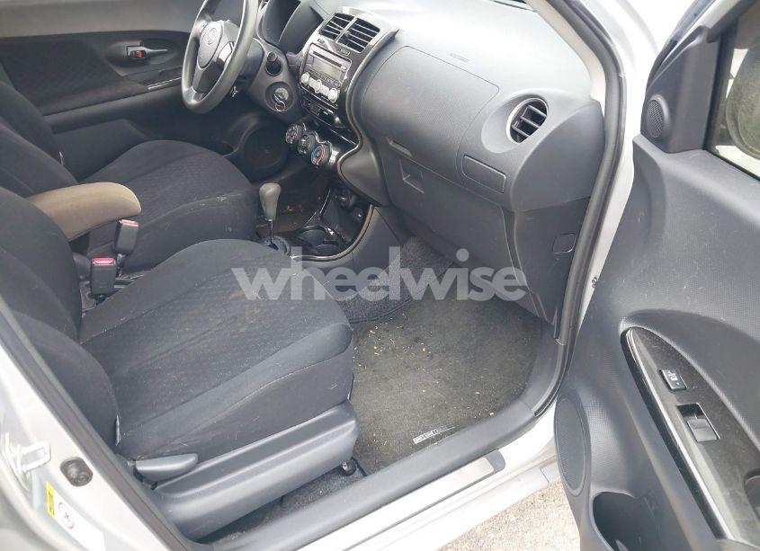 Photo 5 of 2008 Scion Xd (VIN JTKKU10478J026048)