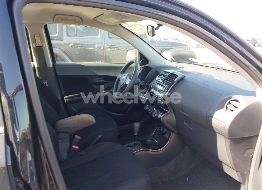 Photo 5 of 2009 Scion Xd N/A (VIN JTKKU104X9J044237)