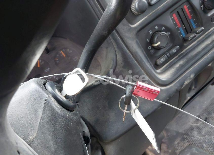 Photo 11 of 2004 Chevrolet Silverado 1500 WORK TRUCK (VIN JTKKU4B45A1******)