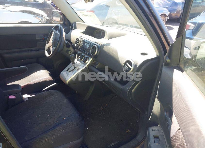 Photo 5 of 2009 Scion Xb N/A (VIN JTLKE50E491074360)