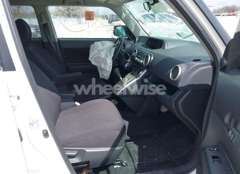 Photo 5 of 2009 Scion Xb N/A (VIN JTLKE50E691085814)