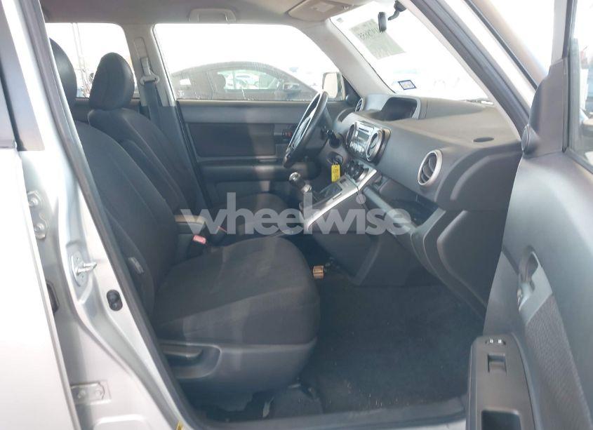 Photo 5 of 2008 Scion Xb BASE (M5) (VIN JTLKE50E981039750)