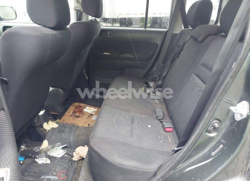 Photo 8 of 2005 Scion Xb N/A (VIN JTLKT324350195332)