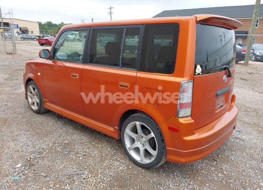 Photo 3 of 2004 Scion Xb N/A (VIN JTLKT324X40167008)