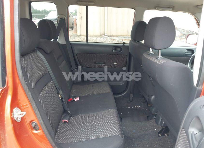 Photo 8 of 2004 Scion Xb N/A (VIN JTLKT324X40167008)