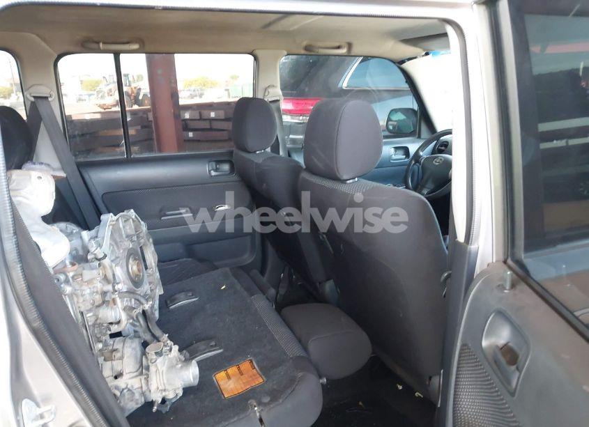 Photo 8 of 2005 Scion Xb N/A (VIN JTLKT334850214892)