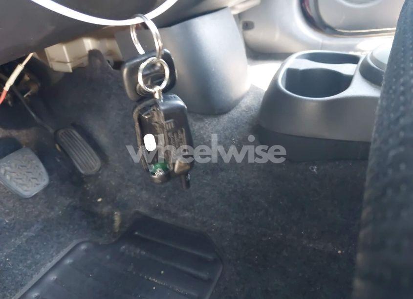 Photo 11 of 2005 Scion Xb N/A (VIN JTLKT334X50179370)