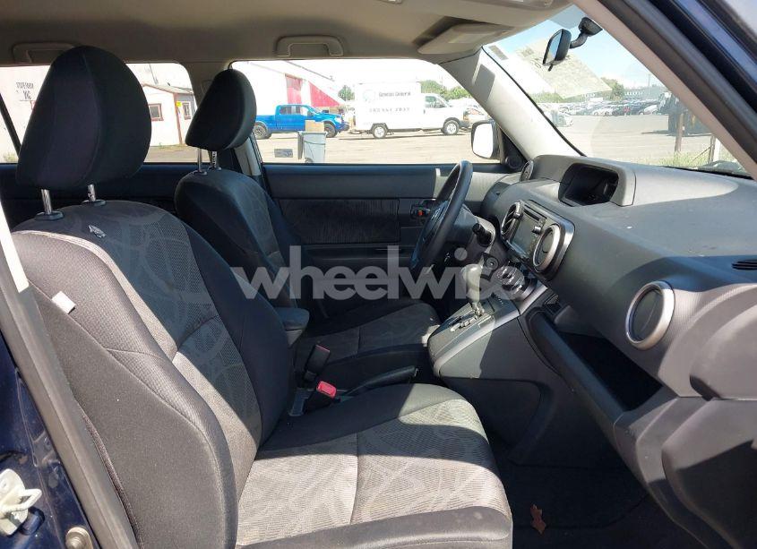 Photo 5 of 2015 Scion Xb N/A (VIN JTLZE4FE0FJ067711)