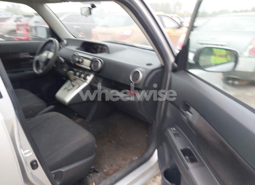 Photo 5 of 2010 Scion Xb N/A (VIN JTLZE4FE2A1115332)
