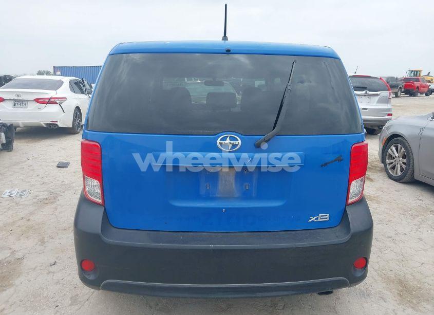Photo 17 of 2015 Scion Xb N/A (VIN JTLZE4FE3FJ076080)