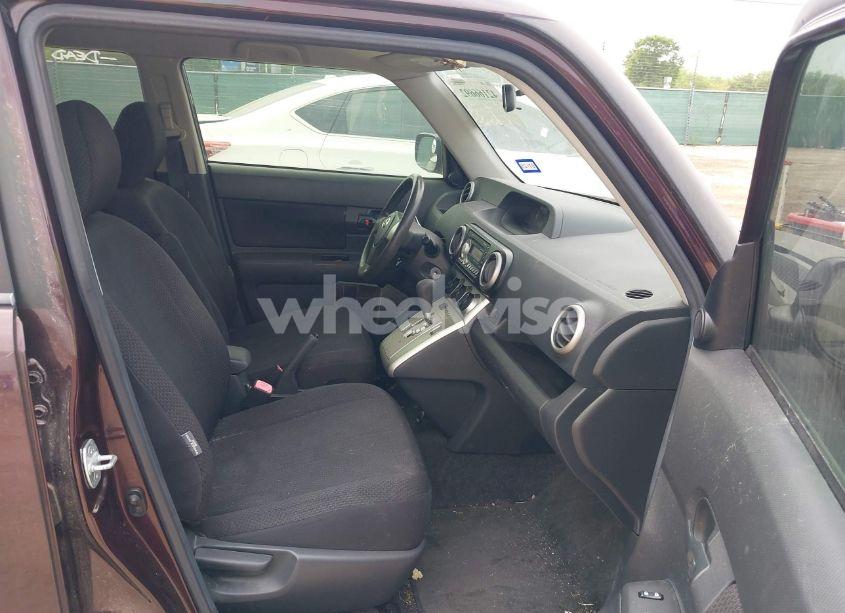 Photo 5 of 2010 Scion Xb N/A (VIN JTLZE4FE6A1101076)