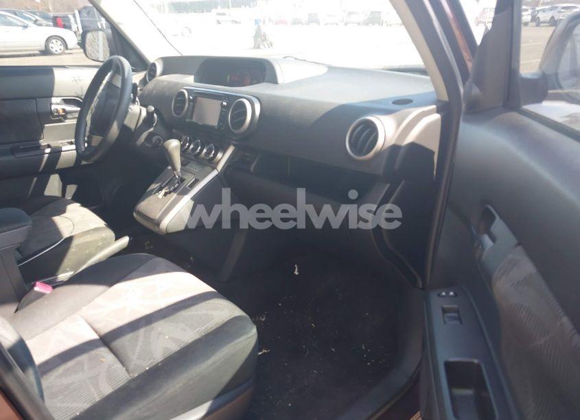 Photo 5 of 2014 Scion Xb N/A (VIN JTLZE4FE6EJ063791)