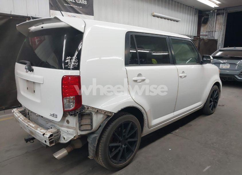 Photo 4 of 2013 Scion Xb N/A (VIN JTLZE4FE7DJ037294)