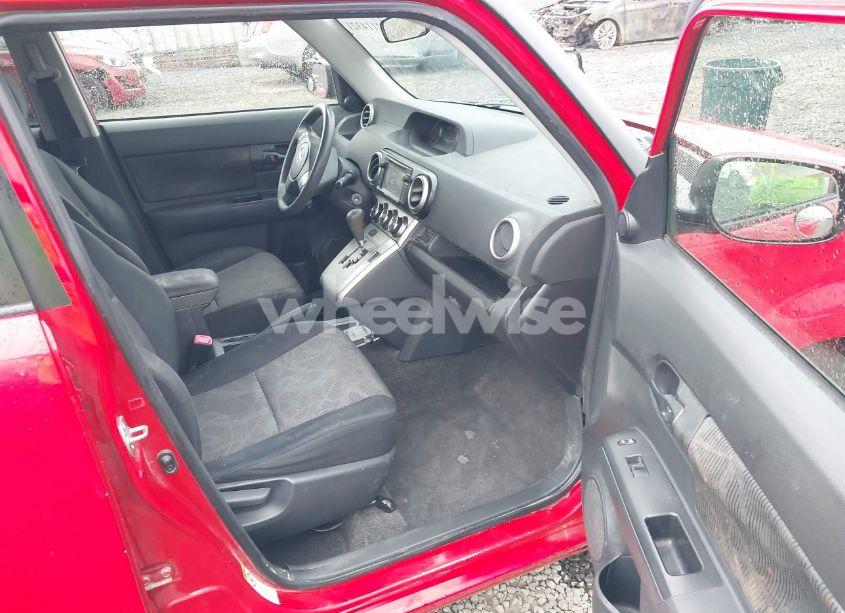 Photo 5 of 2015 Scion Xb N/A (VIN JTLZE4FE9FJ076410)