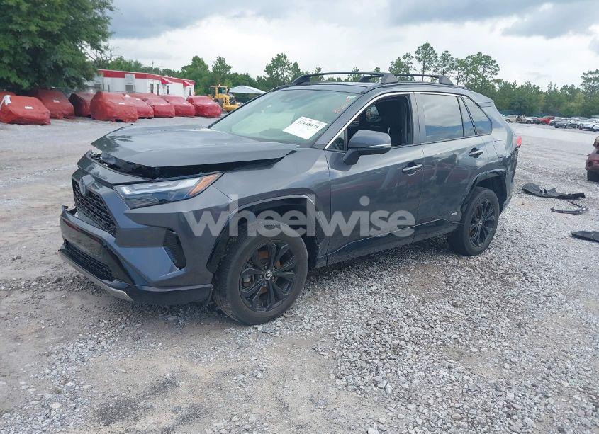 Photo 2 of 2022 Toyota Rav4 HYBRID SE (VIN JTM16RFV6ND521976)