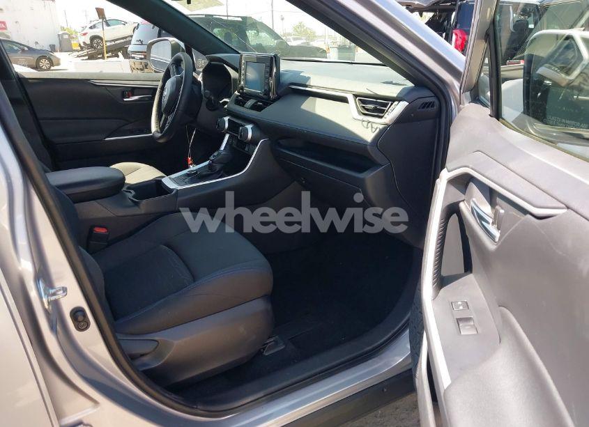 Photo 5 of 2022 Toyota Rav4 HYBRID SE (VIN JTM16RFV7ND062263)