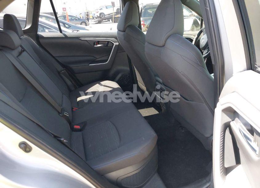 Photo 8 of 2022 Toyota Rav4 HYBRID SE (VIN JTM16RFV7ND062263)