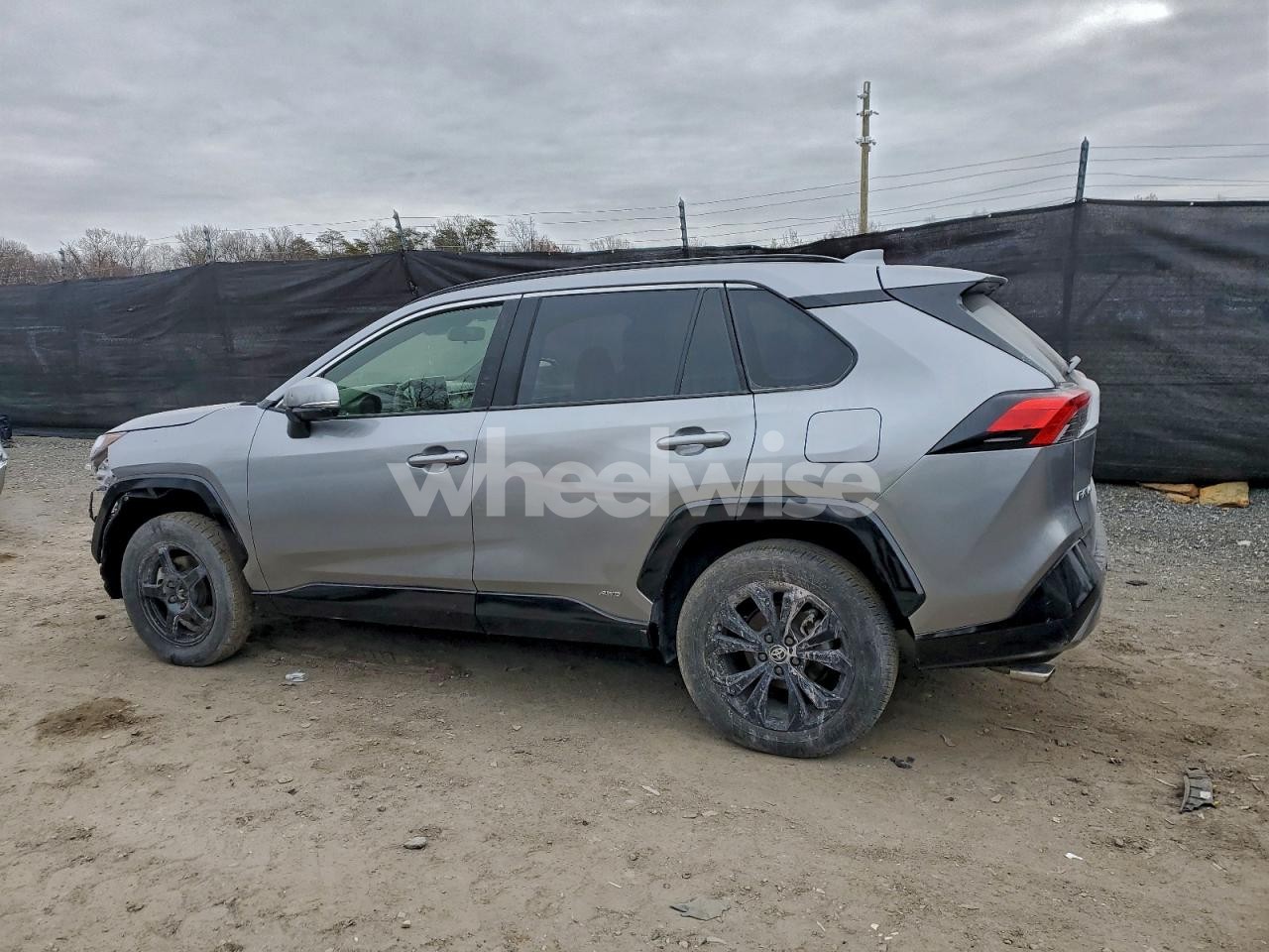 Photo 2 of 2023 TOYOTA RAV4 SE (VIN JTM16RFV9PD102944)