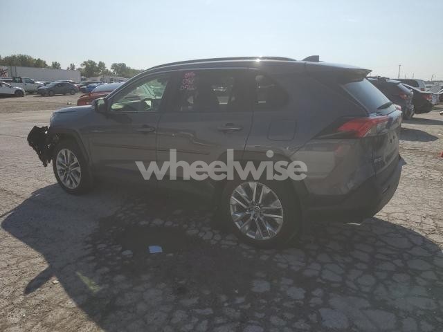 Photo 10 of 2020 TOYOTA RAV4 XLE PREMIUM (VIN JTMA1RFV2LD051473)