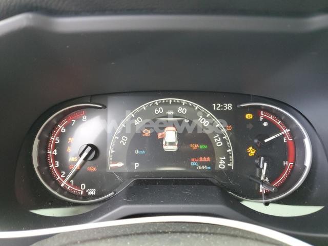 Photo 4 of 2025 TOYOTA RAV4 XLE PREMIUM (VIN JTMA1RFV2SJ043728)