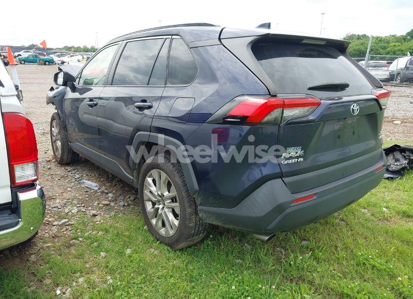 Photo 3 of 2019 Toyota Rav4 XLE PREMIUM (VIN JTMA1RFV4KD034673)