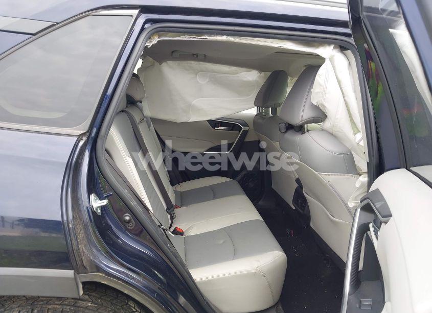 Photo 8 of 2019 Toyota Rav4 XLE PREMIUM (VIN JTMA1RFV4KD034673)