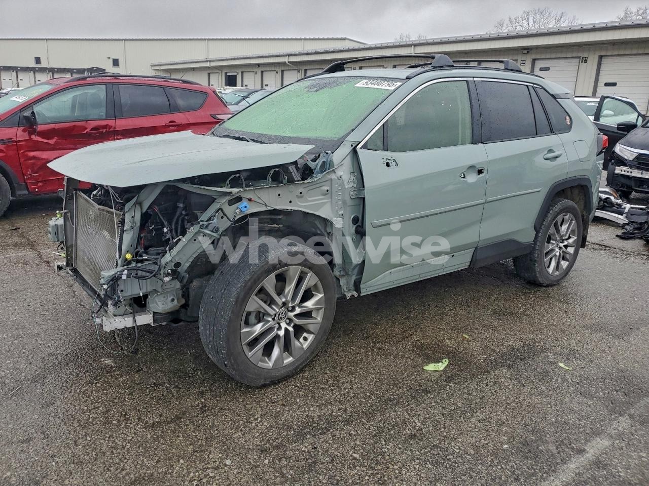 2022 TOYOTA RAV4 XLE PREMIUM (VIN JTMA1RFV8ND086246) main photo
