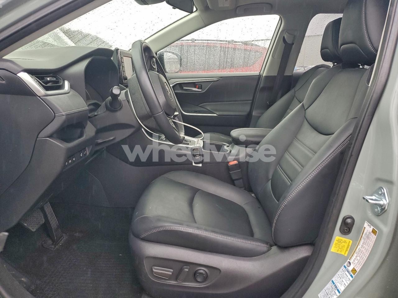 Photo 7 of 2022 TOYOTA RAV4 XLE PREMIUM (VIN JTMA1RFV8ND086246)