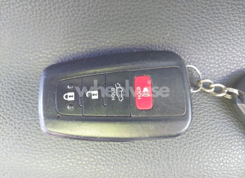 Photo 11 of 2019 Toyota Rav4 XLE PREMIUM (VIN JTMA1RFV9KJ007728)