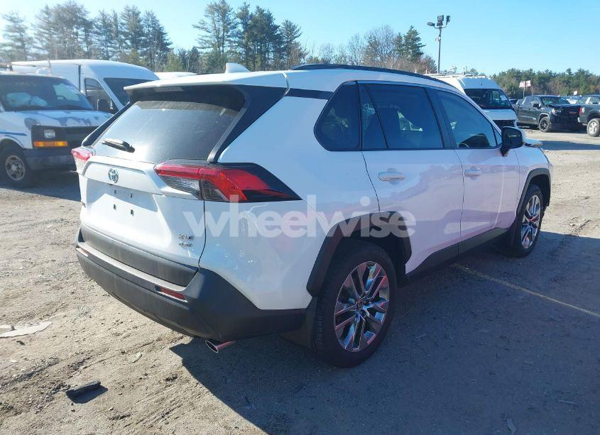 Photo 4 of 2019 Toyota Rav4 XLE PREMIUM (VIN JTMA1RFV9KJ007728)