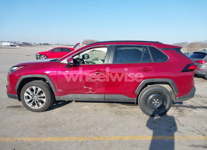 Photo 14 of 2024 Toyota Rav4 XLE PREMIUM (VIN JTMA1RFV9RD109751)