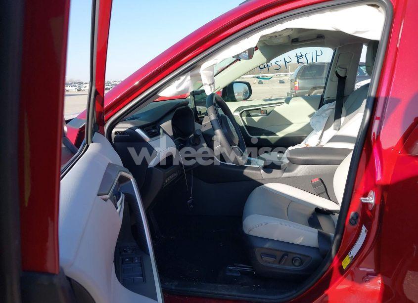 Photo 5 of 2024 Toyota Rav4 XLE PREMIUM (VIN JTMA1RFV9RD109751)