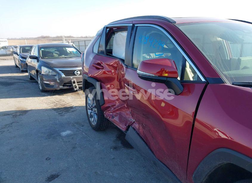 Photo 6 of 2024 Toyota Rav4 XLE PREMIUM (VIN JTMA1RFV9RD109751)