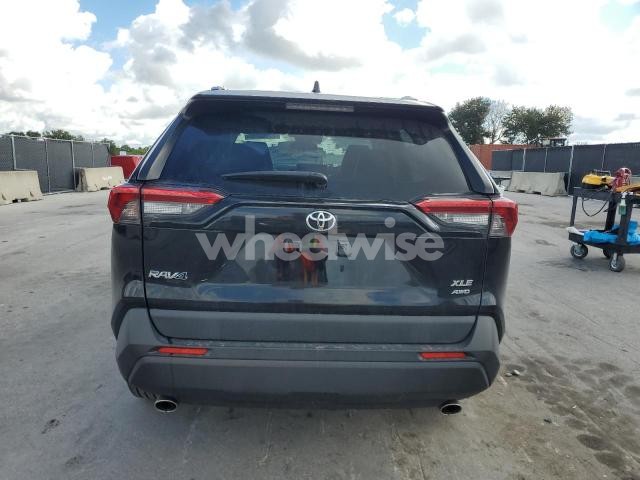 Photo 4 of 2019 TOYOTA RAV4 XLE PREMIUM (VIN JTMA1RFVXKD011107)