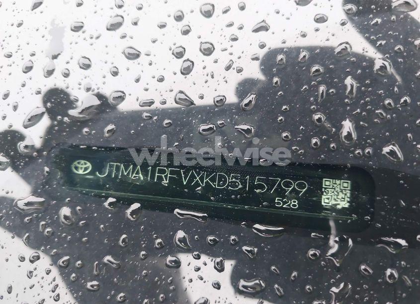 Photo 17 of 2019 Toyota Rav4 XLE PREMIUM (VIN JTMA1RFVXKD515799)