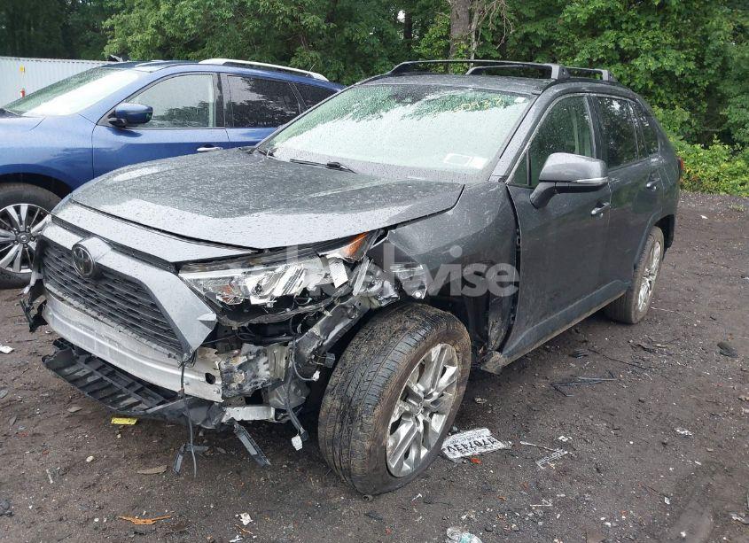 Photo 2 of 2019 Toyota Rav4 XLE PREMIUM (VIN JTMA1RFVXKD515799)