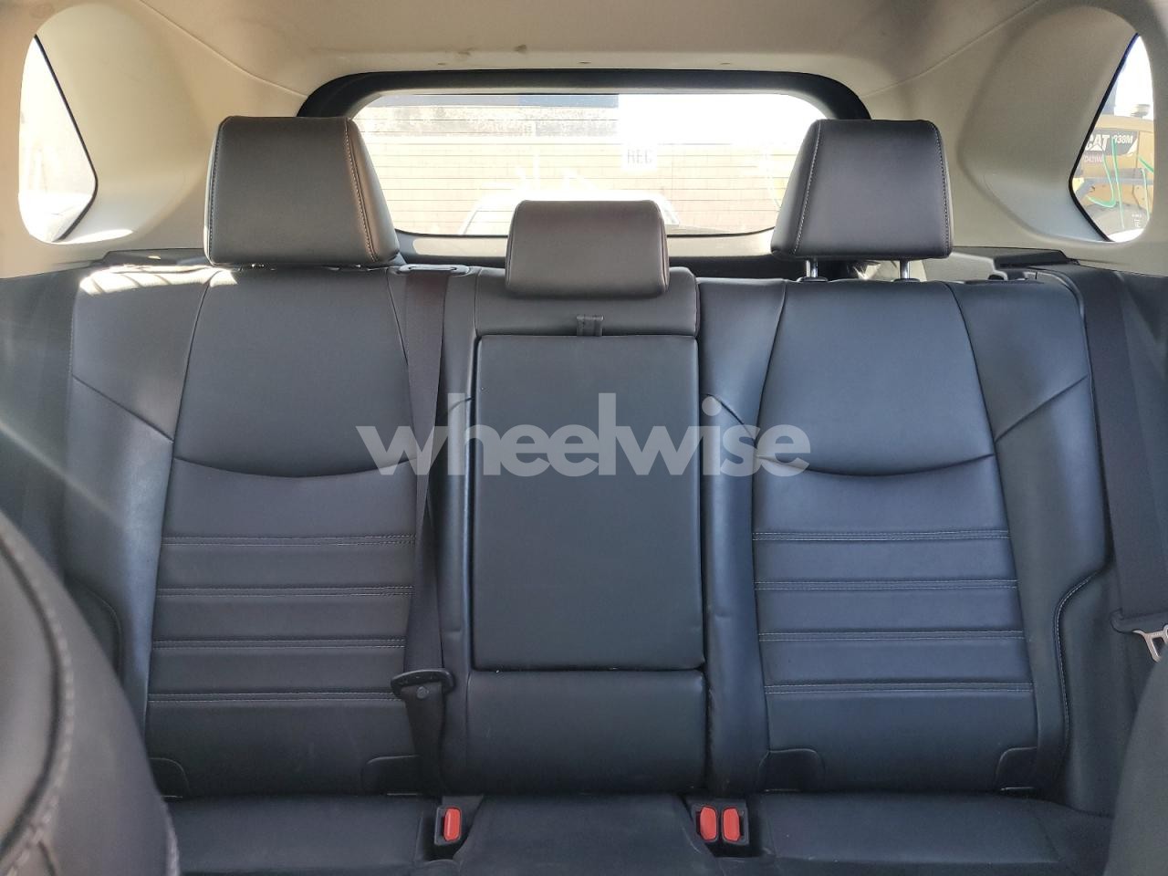 Photo 10 of 2020 TOYOTA RAV4 XLE PREMIUM (VIN JTMA1RFVXLD051074)