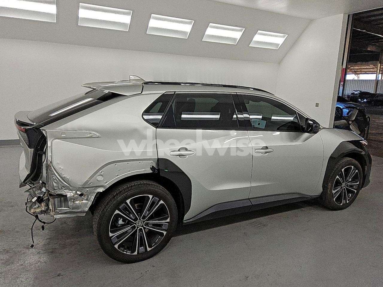 Photo 3 of 2024 TOYOTA BZ4X XLE (VIN JTMAAAAA0RA045736)