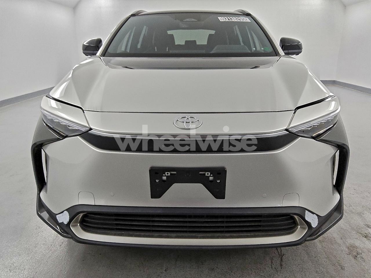 Photo 5 of 2024 TOYOTA BZ4X XLE (VIN JTMAAAAA0RA045736)