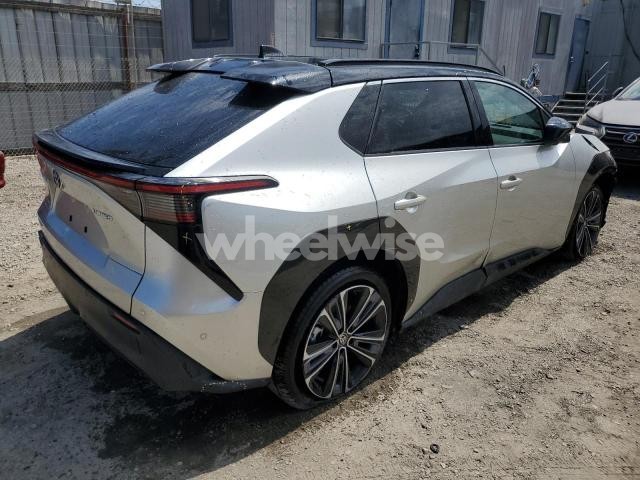 Photo 2 of 2025 TOYOTA BZ4X XLE N/A (VIN JTMAAAAA0SA068407)