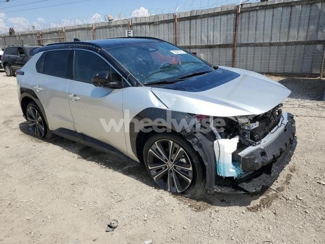 Photo 4 of 2025 TOYOTA BZ4X XLE N/A (VIN JTMAAAAA0SA068407)