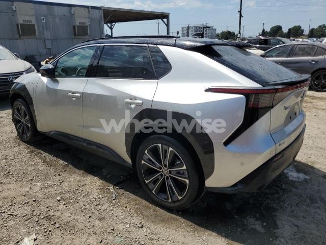 Photo 5 of 2025 TOYOTA BZ4X XLE N/A (VIN JTMAAAAA0SA068407)